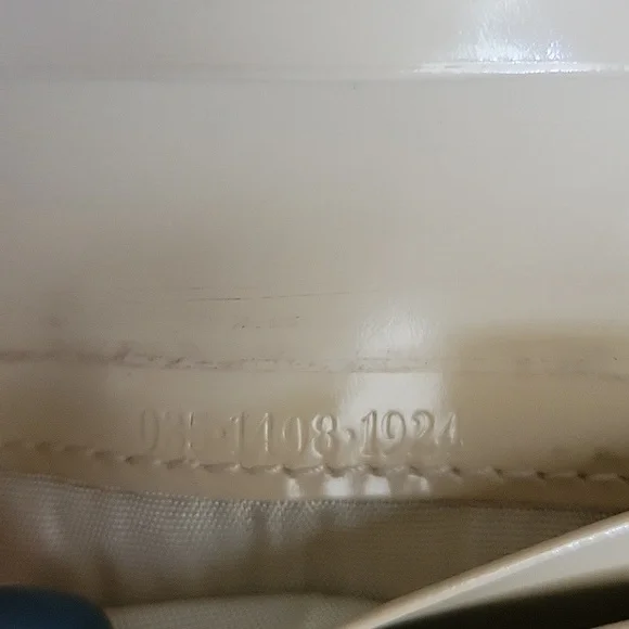 Gucci Tom Ford era patent compact wallet - Picture 10 of 14